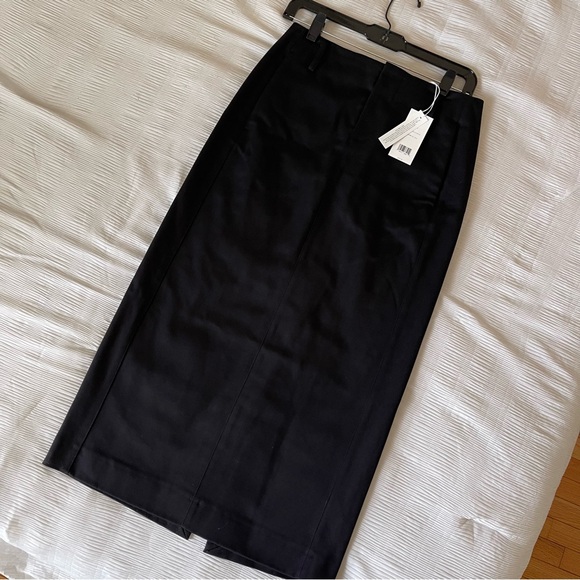 Brand New- Vince Straight-Fit Midi Trouser Skirt in Black 🖤 - Picture 13 of 14